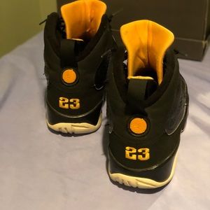 Retro Jordan Citrus 9s